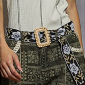 Floral Black and White Belt with Pearl Buckle